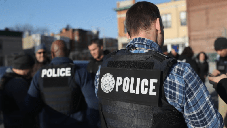 News américaines : Le prédateur sexuel d&rsquo;enfants expulsé à cinq reprises est de retour dans les rues de New&nbsp;York