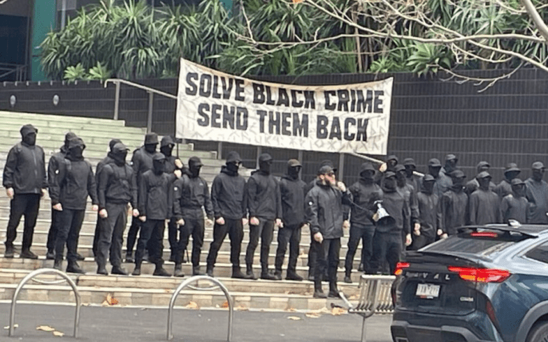 Melbourne : Les nationalistes protestent contre la vague de criminalité africaine et exigent des&nbsp;expulsions