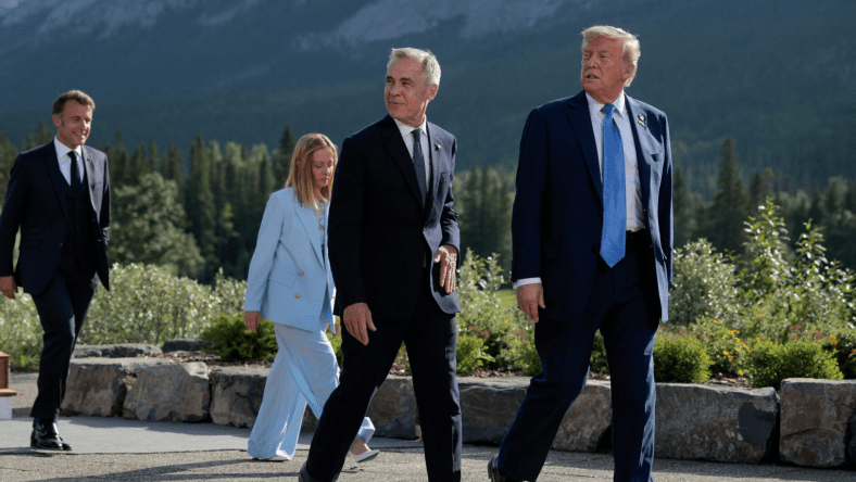 Macron, le « bouffon prétentieux », illustre la crise du leadership&nbsp;occidental